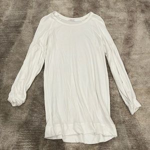 Ingrid & Isabel Soft White Maternity Tunic Size Small